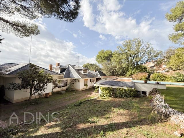5 Zimmer Villa zu verkaufen in Sant Feliu de Codines mit Garage - 650.000 € (Ref: 9793092)