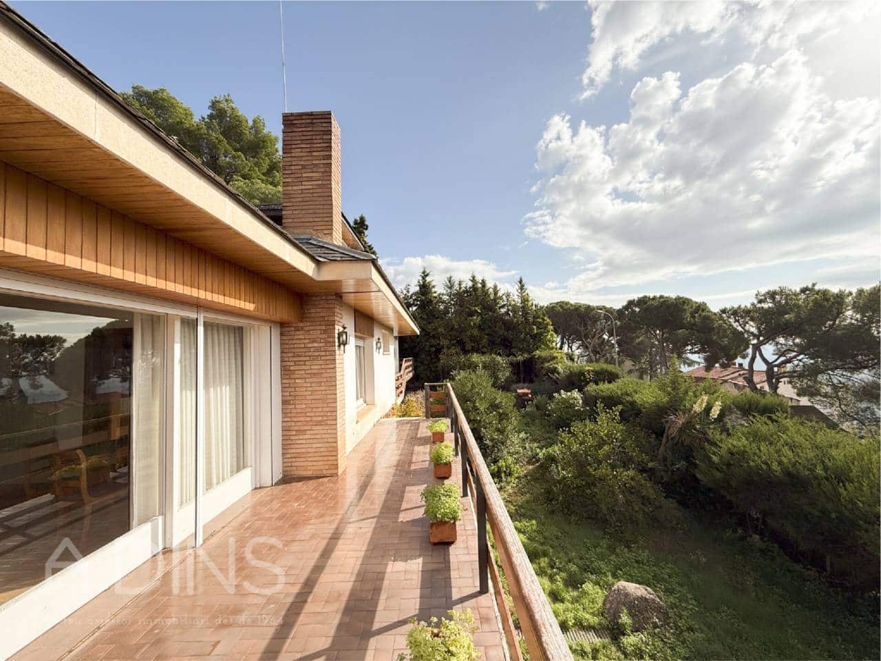 5 Zimmer Villa zu verkaufen in Sant Feliu de Codines mit Garage - 650.000 € (Ref: 9793092)