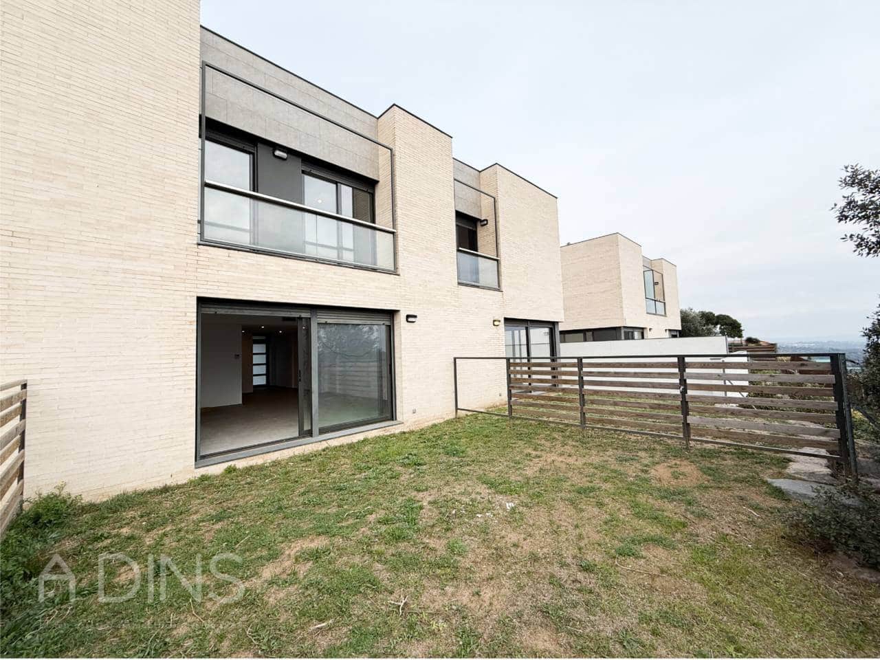 4 Zimmer Villa zu verkaufen in Bigues i Riells mit Garage - 399.500 € (Ref: 9793094)