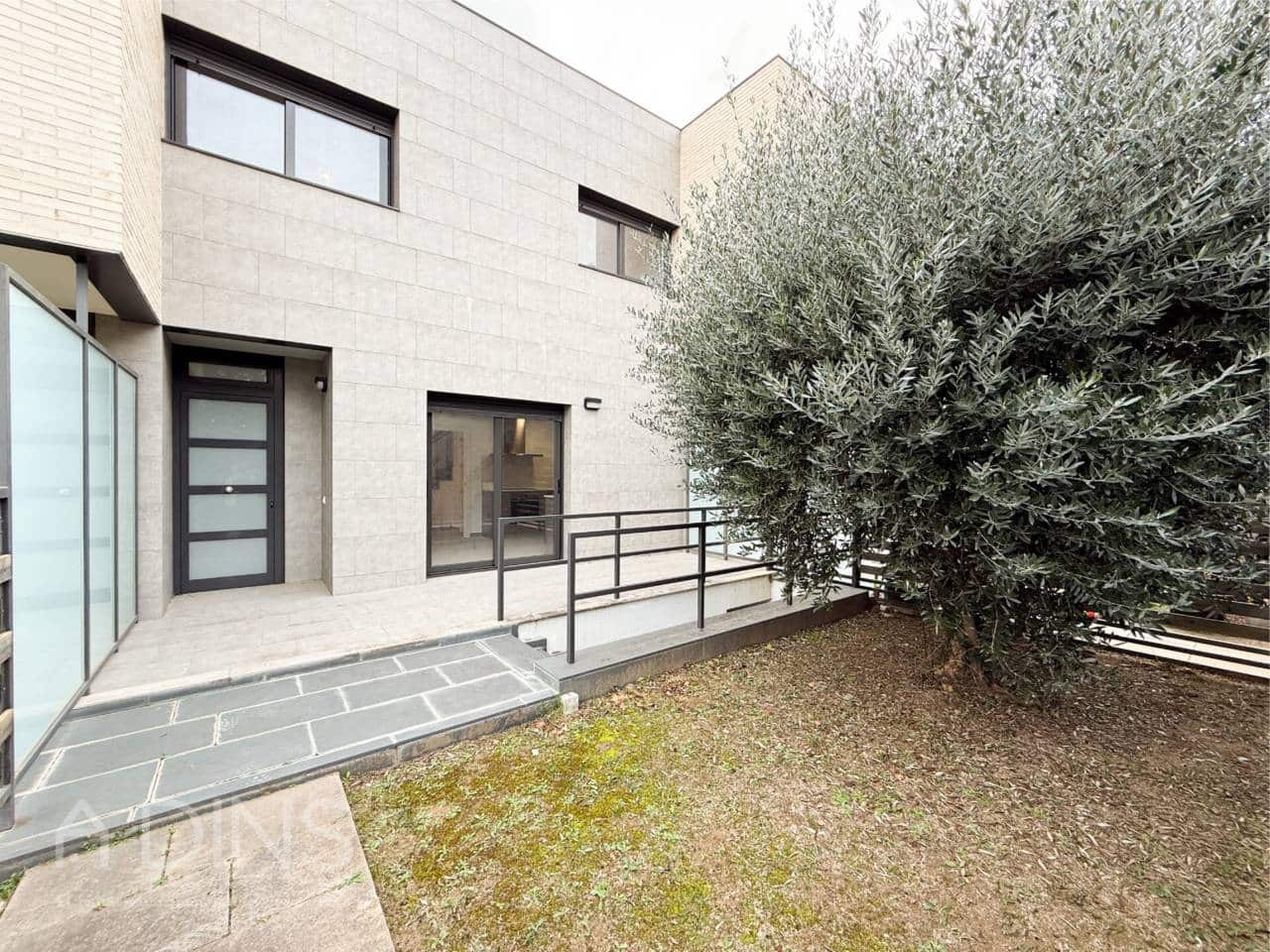 4 Zimmer Villa zu verkaufen in Bigues i Riells mit Garage - 399.500 € (Ref: 9793094)