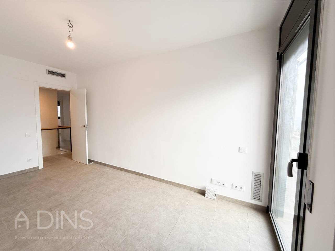 4 Zimmer Villa zu verkaufen in Bigues i Riells mit Garage - 399.500 € (Ref: 9793094)