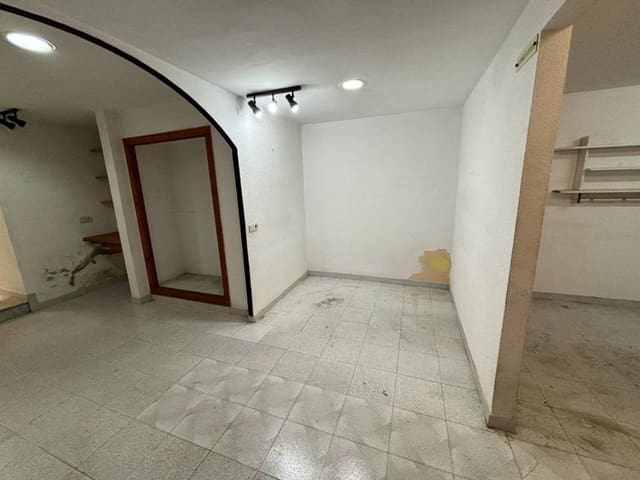 Kommersiell til leie i Sant Feliu de Codines - € 600 (Ref: 9793097)