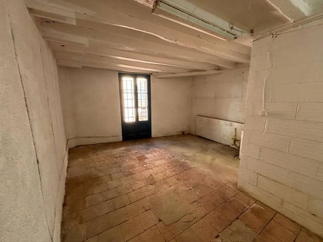 Kommersiell til leie i Sant Feliu de Codines - € 600 (Ref: 9793097)