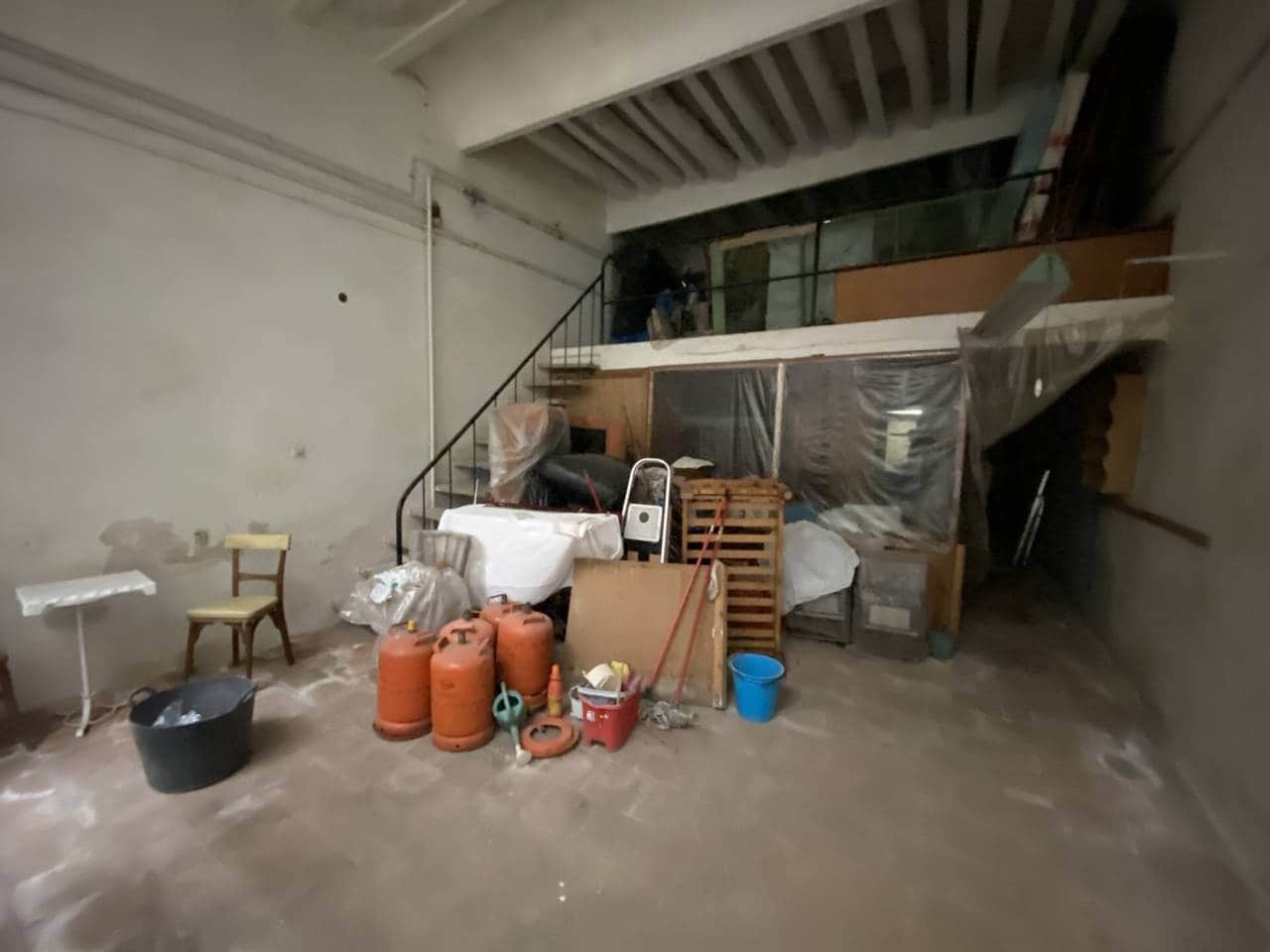 Erhverv til leje i Sant Feliu de Codines - € 1.000 (Ref: 9793099)