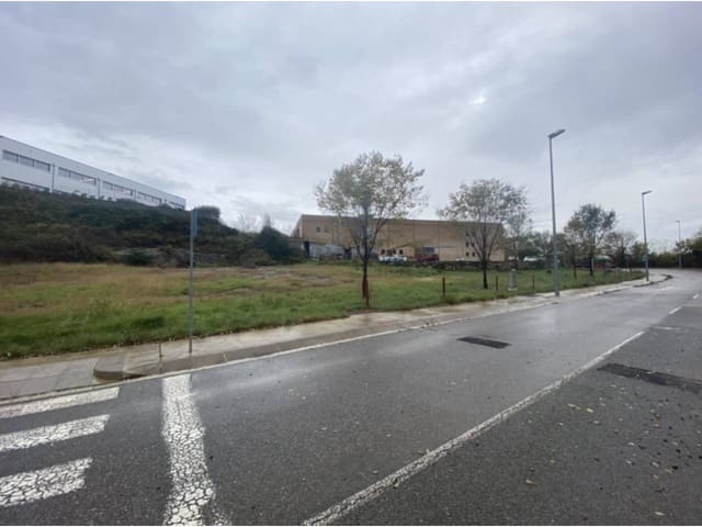 Teren niezagospodarowany na sprzedaż w Sant Feliu de Codines - 70 000 € (Ref: 9793101)