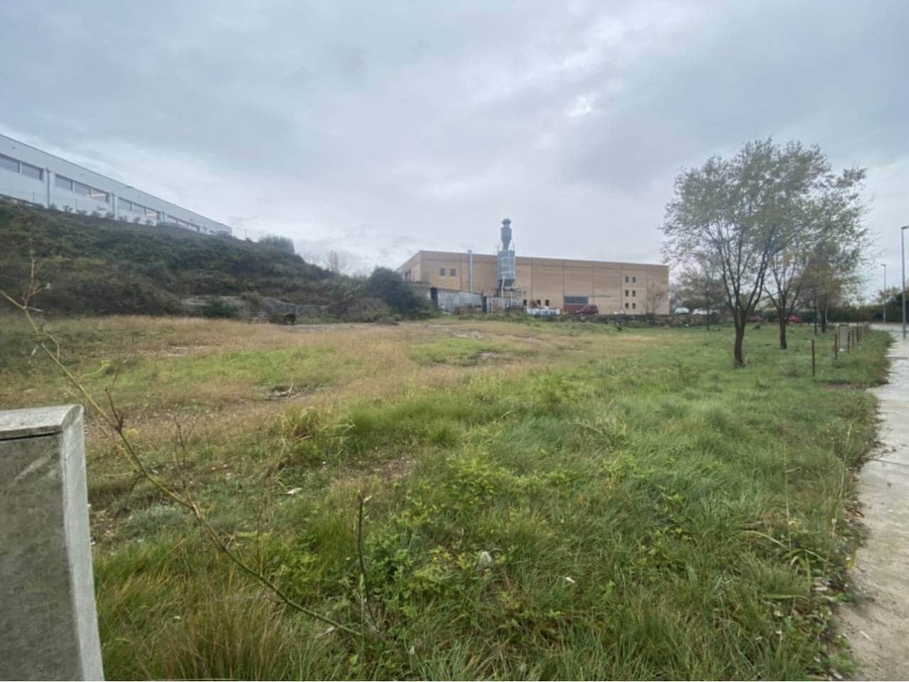 Teren niezagospodarowany na sprzedaż w Sant Feliu de Codines - 70 000 € (Ref: 9793101)