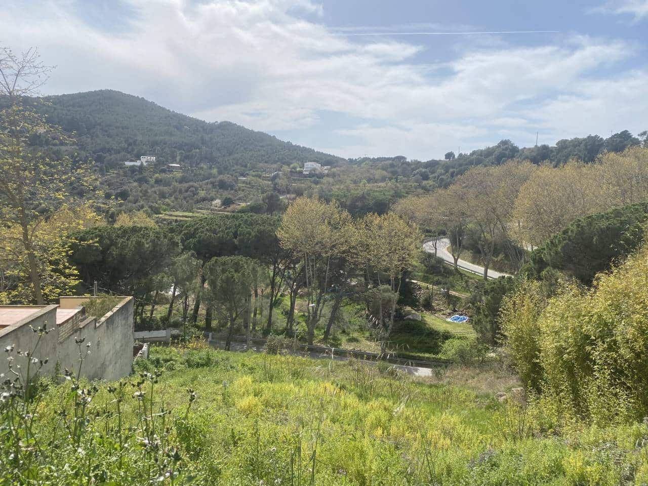 Teren niezagospodarowany na sprzedaż w Sant Feliu de Codines - 100 000 € (Ref: 9793102)