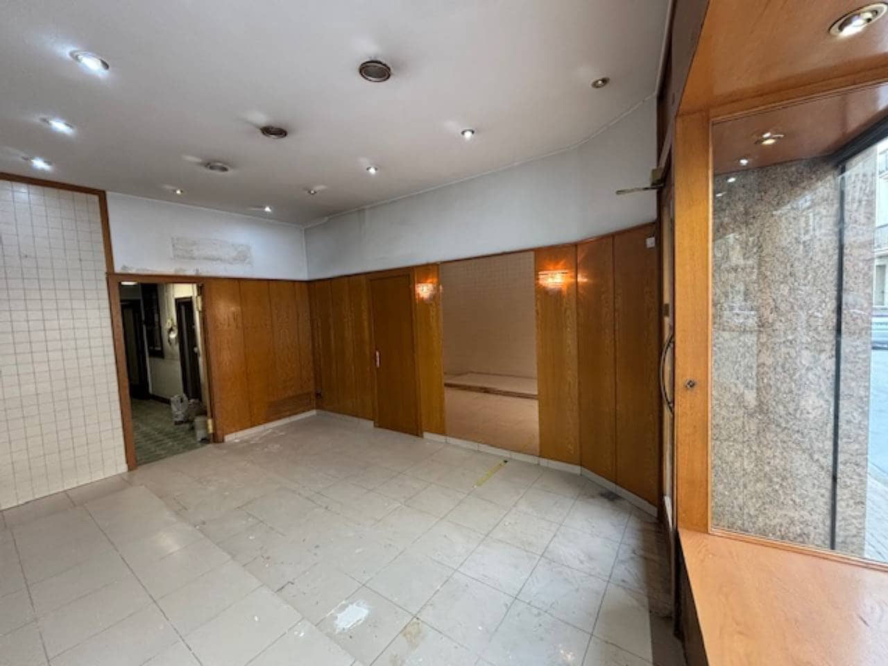 Comercial para arrendar em Sant Feliu de Codines - 500 € (Ref: 9793106)