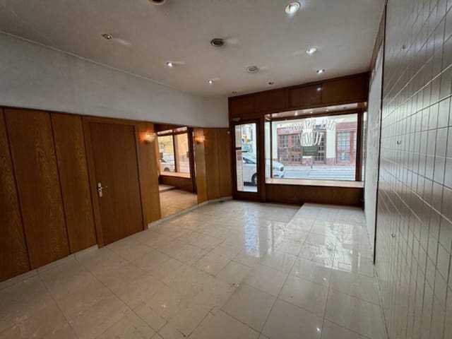 Kommersiell til leie i Sant Feliu de Codines - € 500 (Ref: 9793106)