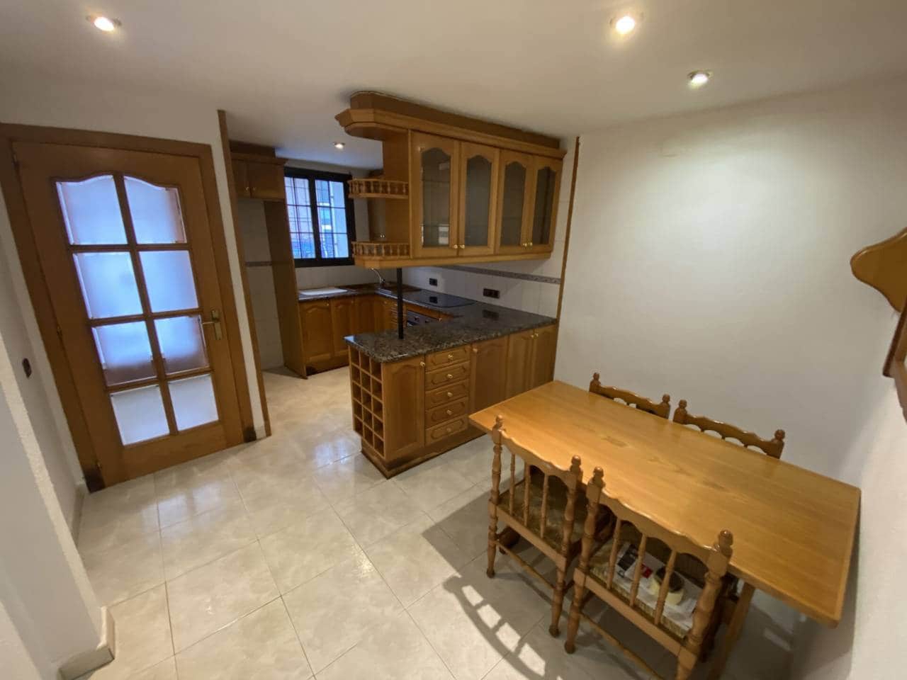 2 bedroom Semi-detached Villa for sale in Sant Feliu de Codines - € 195,000 (Ref: 9830542)