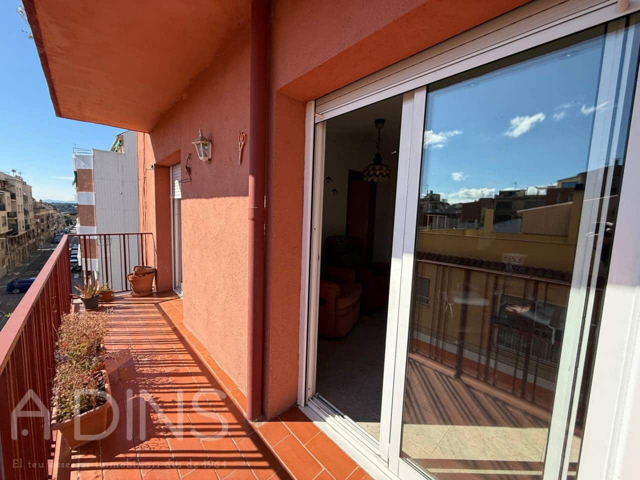 Piso de 4 habitaciones en Caldes de Montbui en alquiler - 887 € (Ref: 9833169)