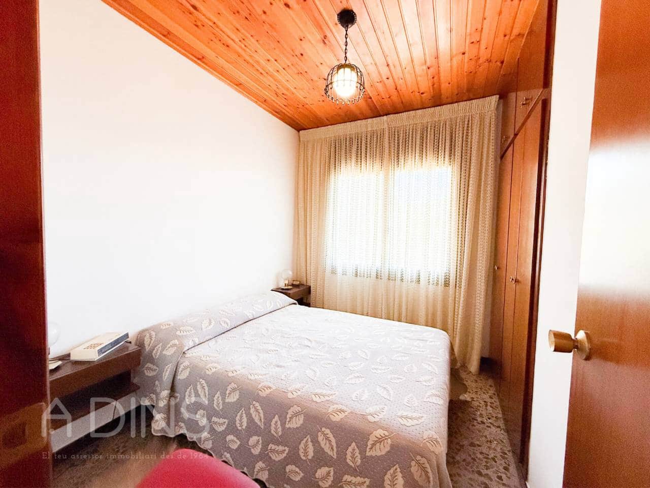 3 bedroom Villa for sale in Caldes de Montbui with garage - € 399,000 (Ref: 9834606)
