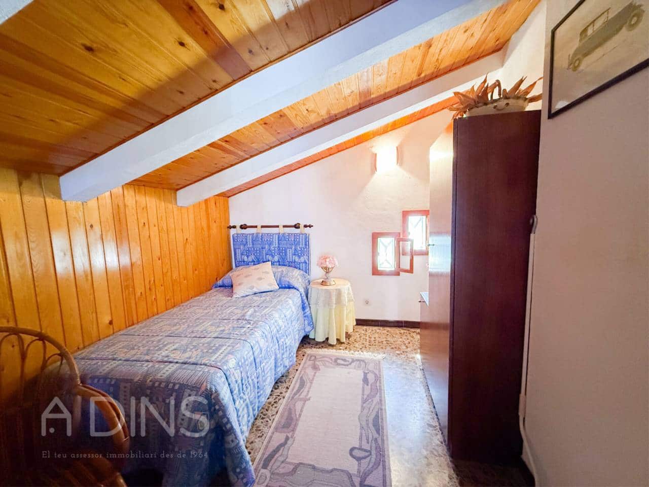 3 bedroom Villa for sale in Caldes de Montbui with garage - € 399,000 (Ref: 9834606)