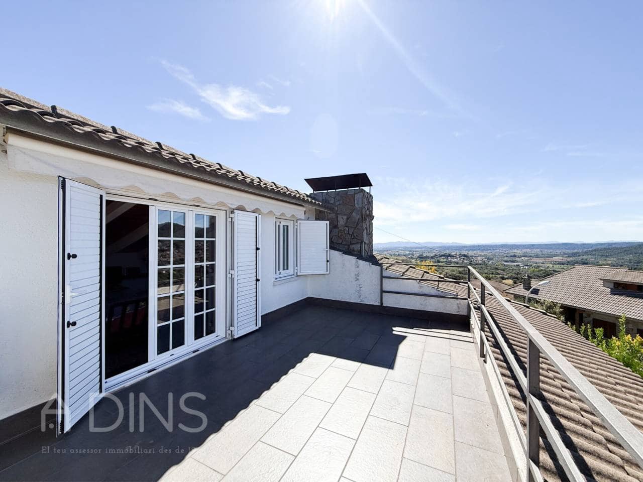 3 bedroom Villa for sale in Caldes de Montbui with garage - € 399,000 (Ref: 9834606)
