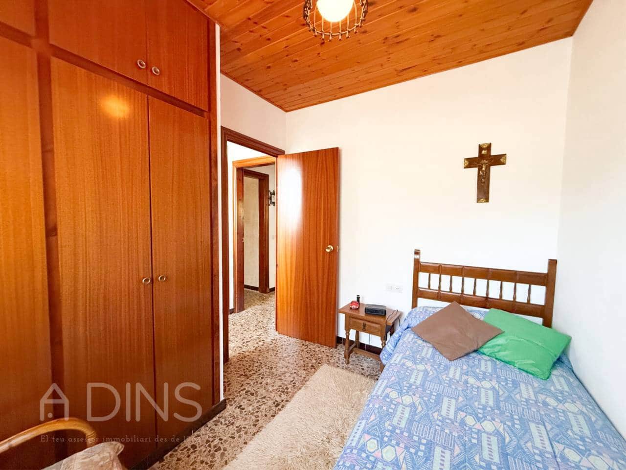 3 bedroom Villa for sale in Caldes de Montbui with garage - € 399,000 (Ref: 9834606)