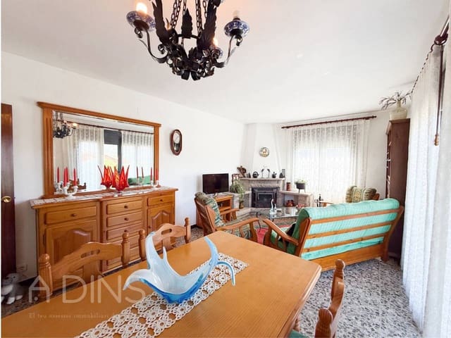 3 slaapkamer Villa te koop in Caldes de Montbui met garage - € 399.000 (Ref: 9834606)