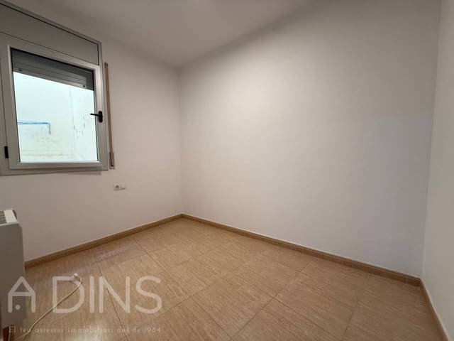 2 bedroom Flat for rent in Sant Feliu de Codines with garage - € 618 (Ref: 9835033)