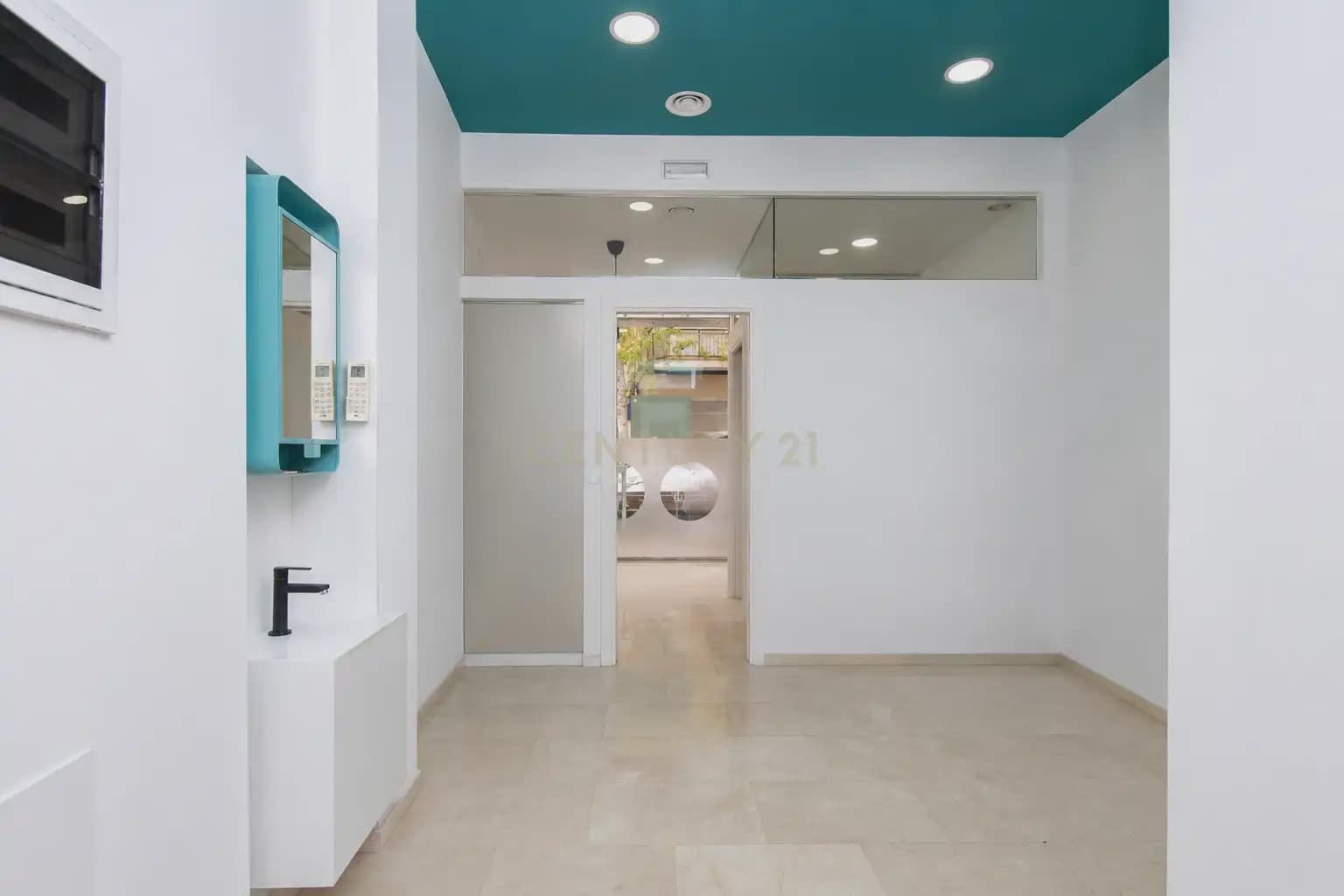 Kaupallinen vuokrattavana paikassa San Vicente / Sant Vicent del Raspeig - 800 € (Ref: 10044135)