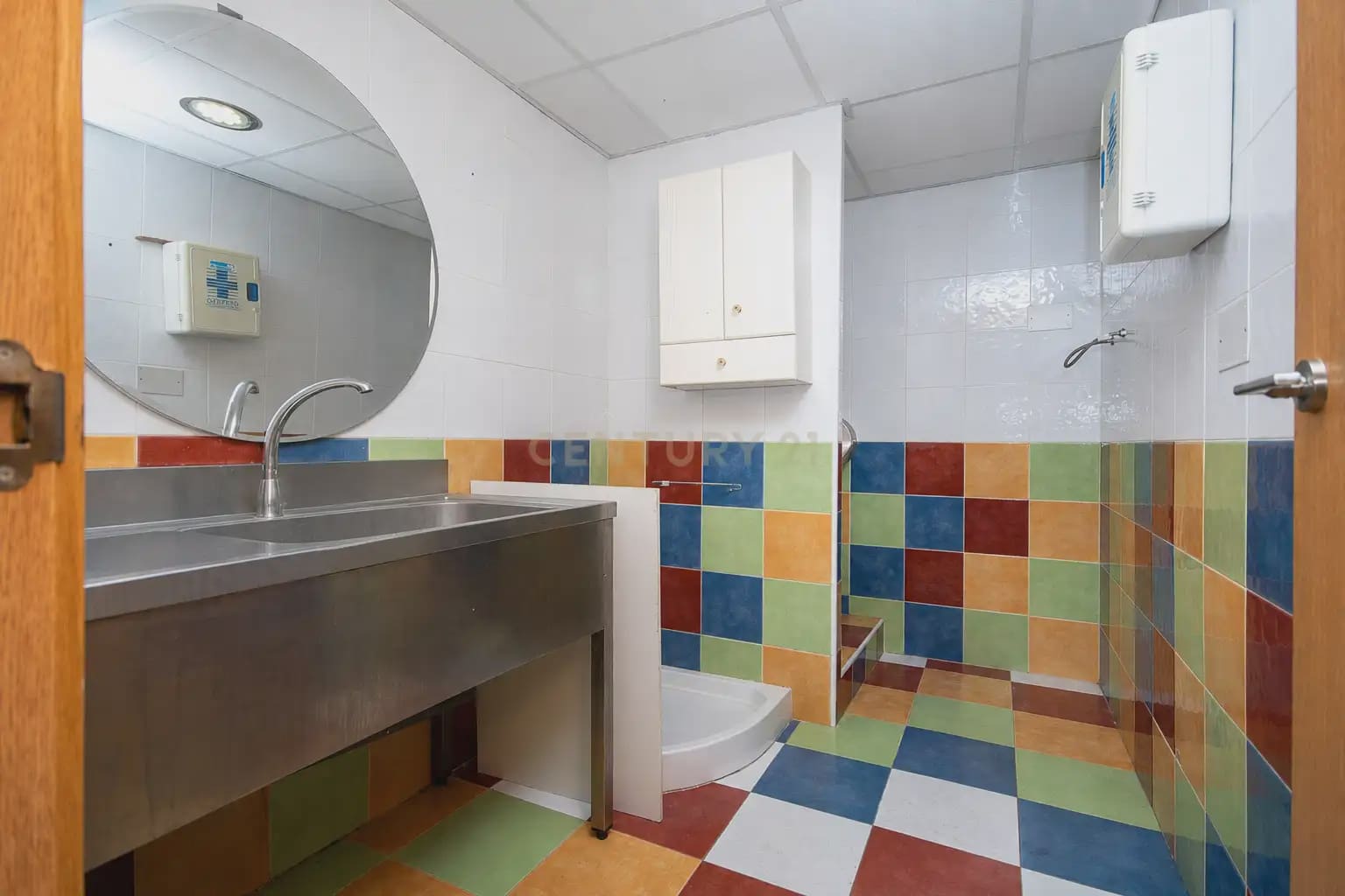 Kommersiell til salgs i San Vicente / Sant Vicent del Raspeig - € 110 000 (Ref: 10044136)