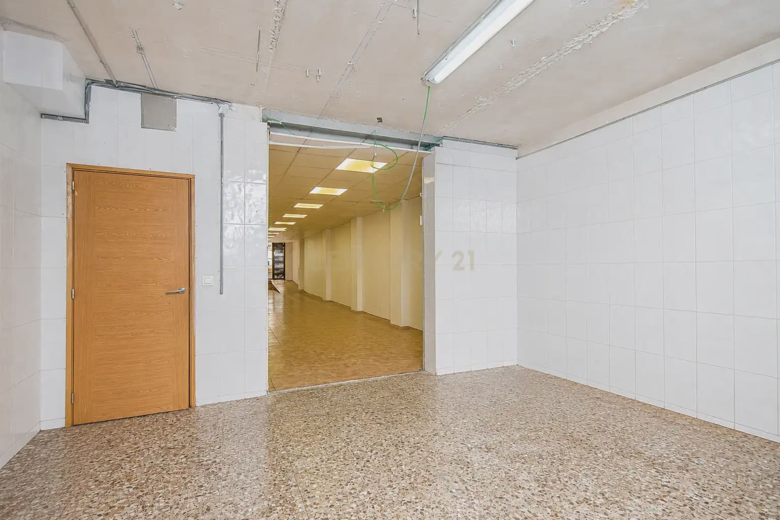 Kommersiell til salgs i San Vicente / Sant Vicent del Raspeig - € 110 000 (Ref: 10044136)