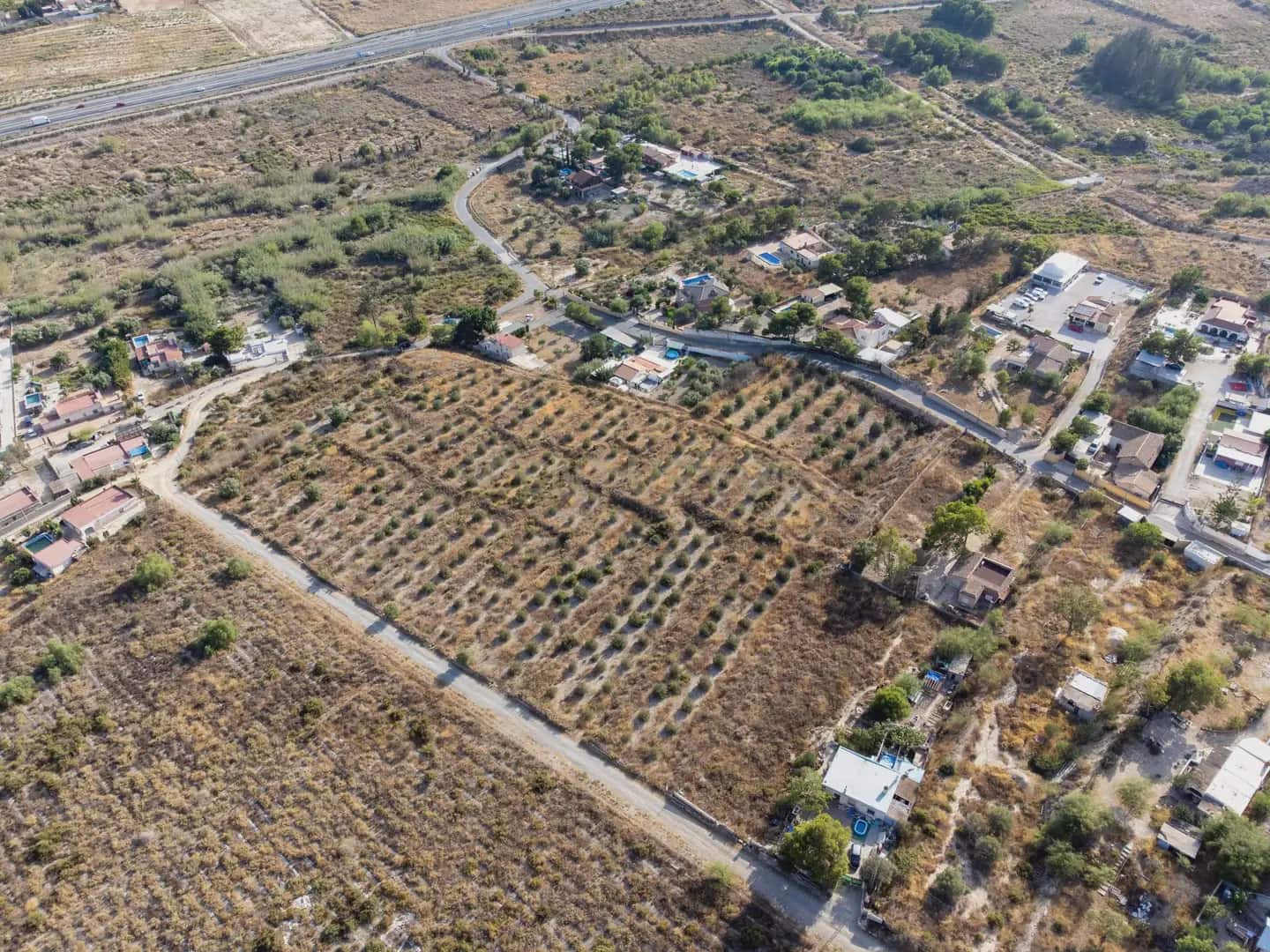 Maalaistalo myytävänä paikassa Alicante kaupunki - 195 000 € (Ref: 10044138)