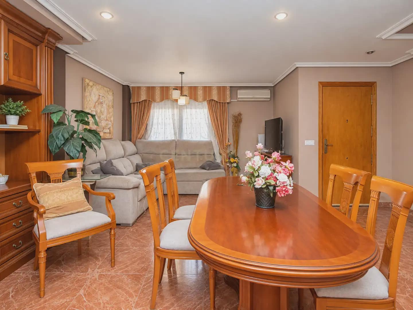 4 Zimmer Reihenhaus zu verkaufen in San Vicente / Sant Vicent del Raspeig - 350.000 € (Ref: 10088454)