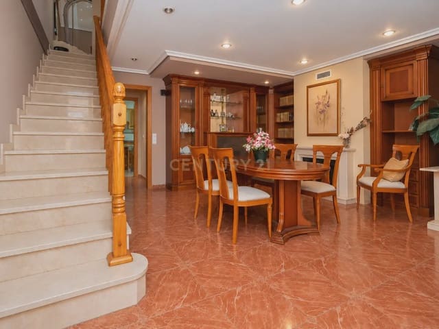 4 Zimmer Reihenhaus zu verkaufen in San Vicente / Sant Vicent del Raspeig - 350.000 € (Ref: 10088454)