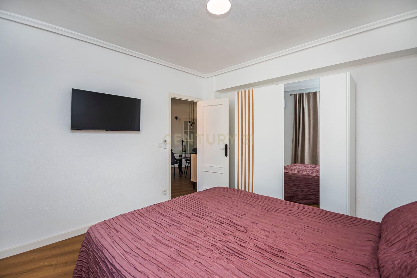 3 slaapkamer Flat te huur in Alicante stad - € 1.100 (Ref: 9335685)