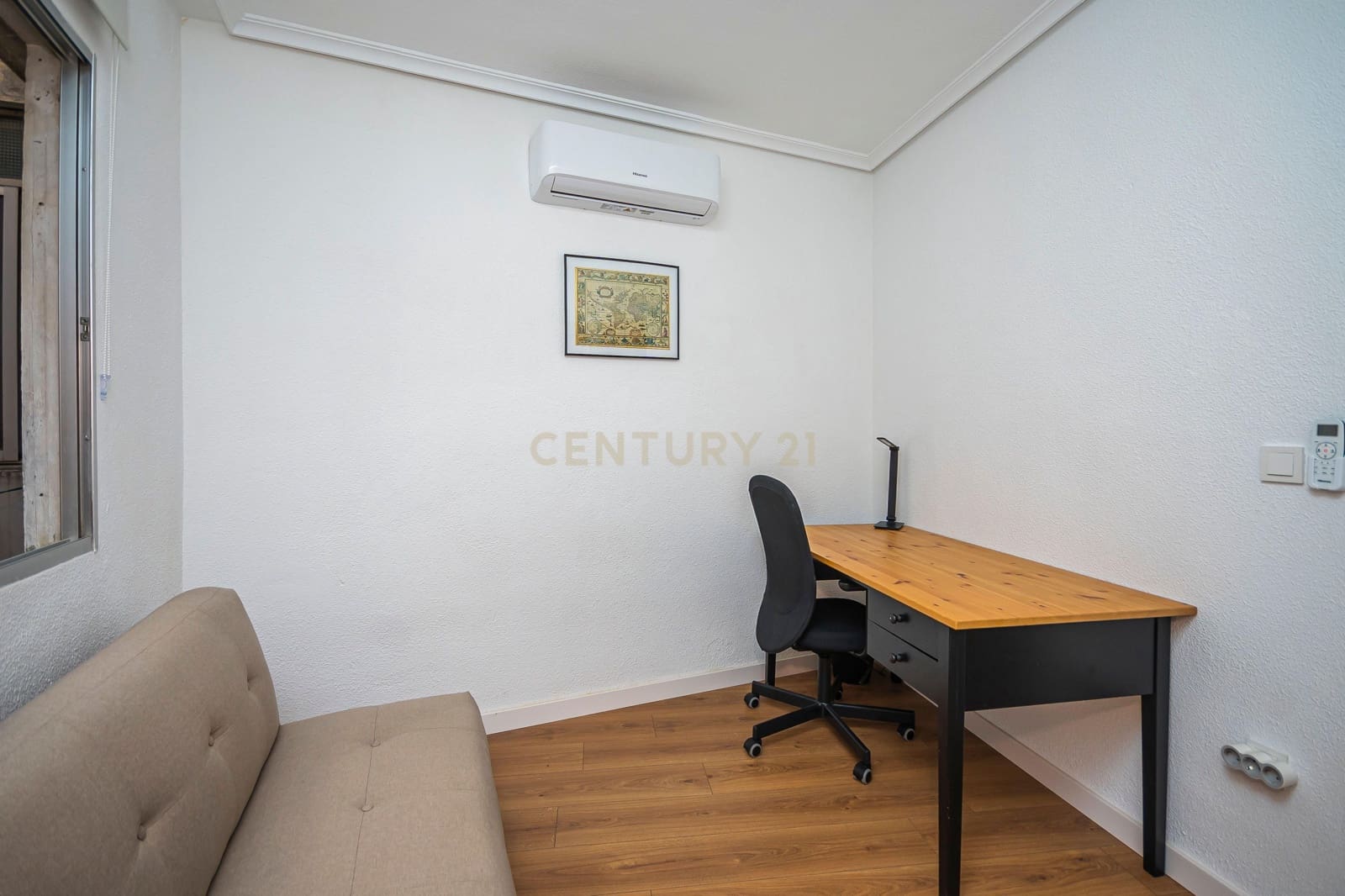 3 slaapkamer Flat te huur in Alicante stad - € 1.100 (Ref: 9335685)