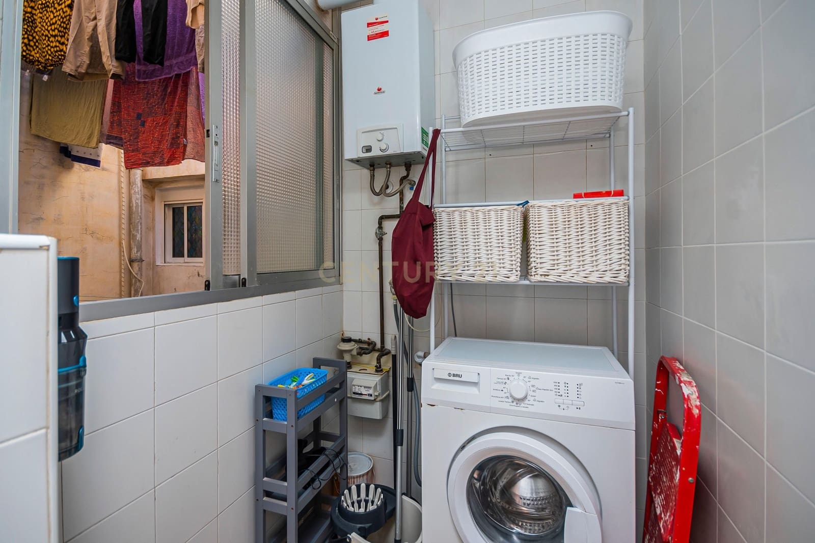 3 slaapkamer Flat te huur in Alicante stad - € 1.100 (Ref: 9335685)