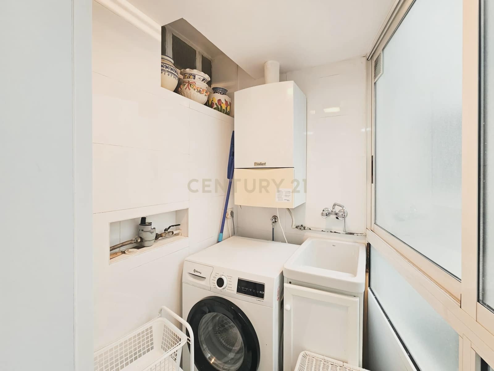 2 sovrum Lägenhet att hyra i Alicante stad med garage - 1 250 € (Ref: 9338757)