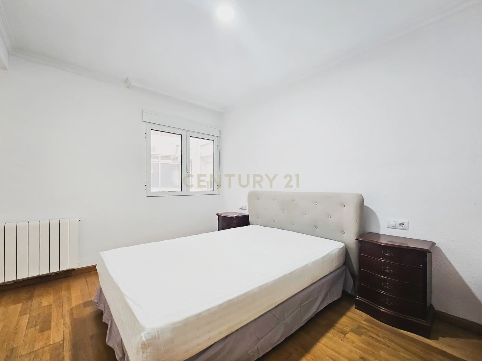 2 sovrum Lägenhet att hyra i Alicante stad med garage - 1 250 € (Ref: 9338757)