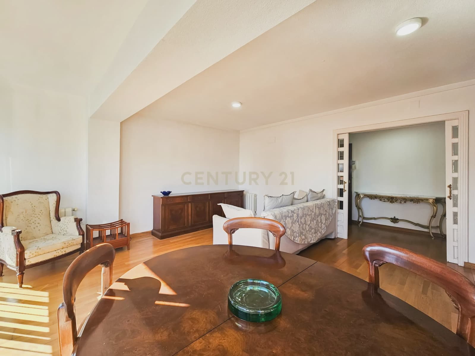 2 sovrum Lägenhet att hyra i Alicante stad med garage - 1 250 € (Ref: 9338757)