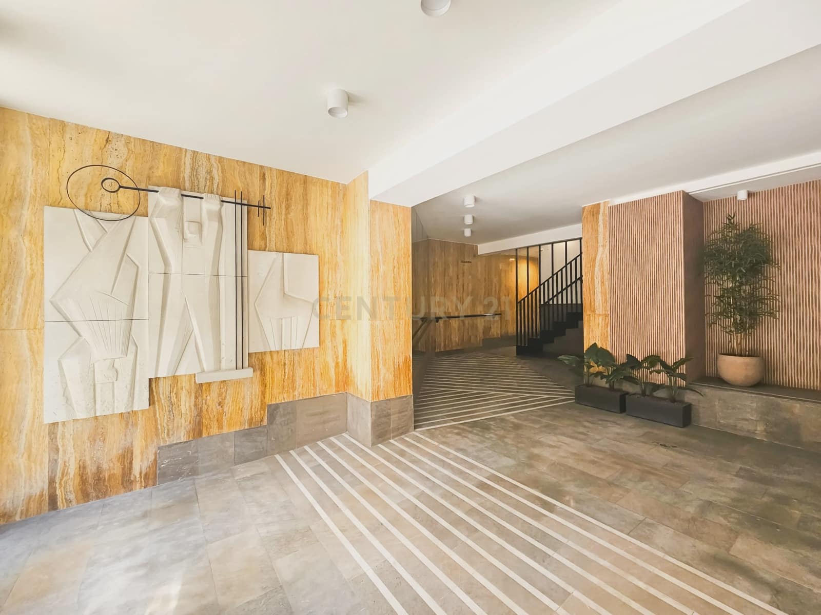 2 sovrum Lägenhet att hyra i Alicante stad med garage - 1 250 € (Ref: 9338757)