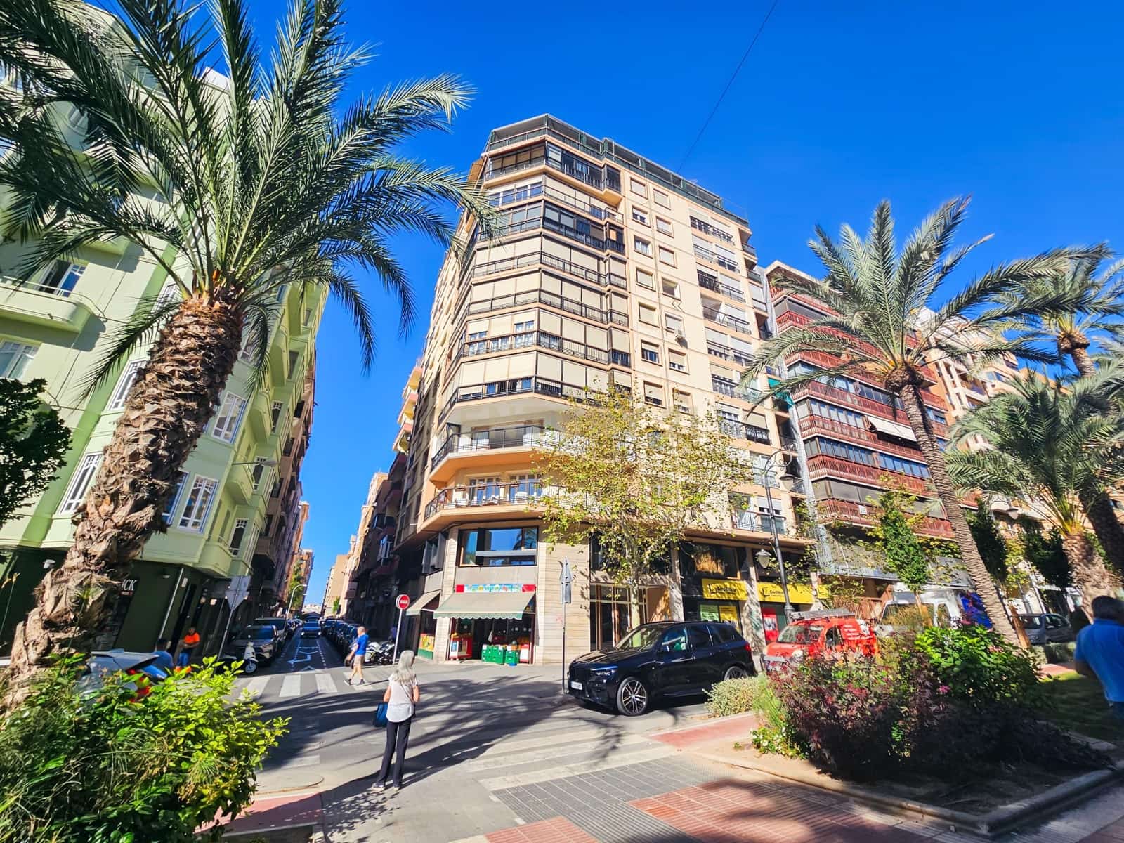 2 sovrum Lägenhet att hyra i Alicante stad med garage - 1 250 € (Ref: 9338757)