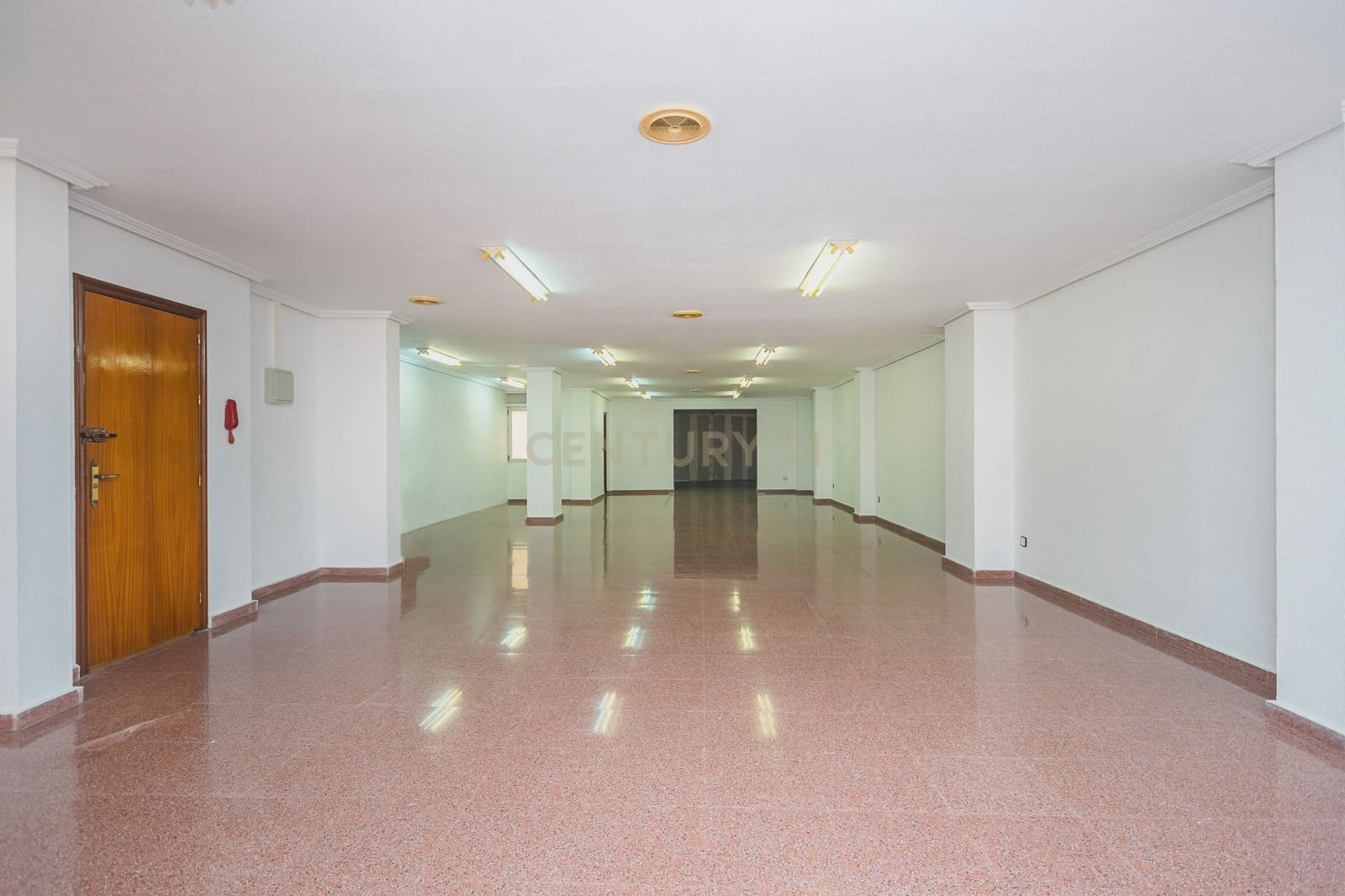 Kommersiell til salgs i Elche / Elx - € 120 000 (Ref: 9338758)