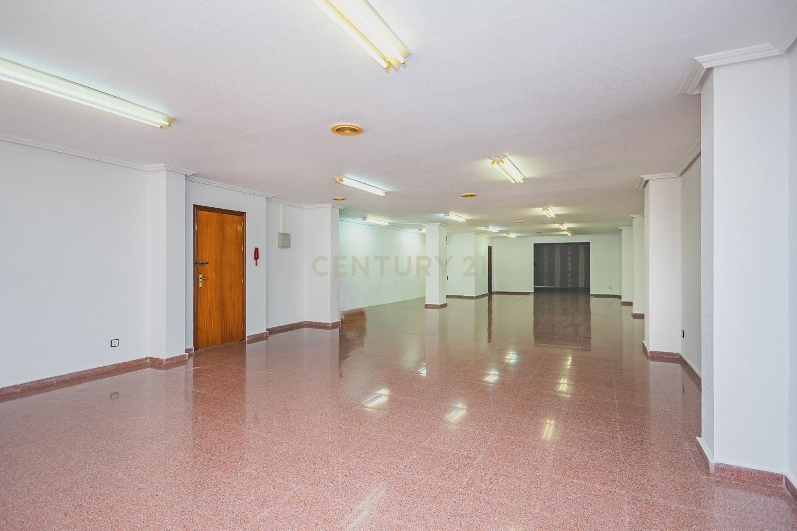 Kommersiell til salgs i Elche / Elx - € 120 000 (Ref: 9338758)