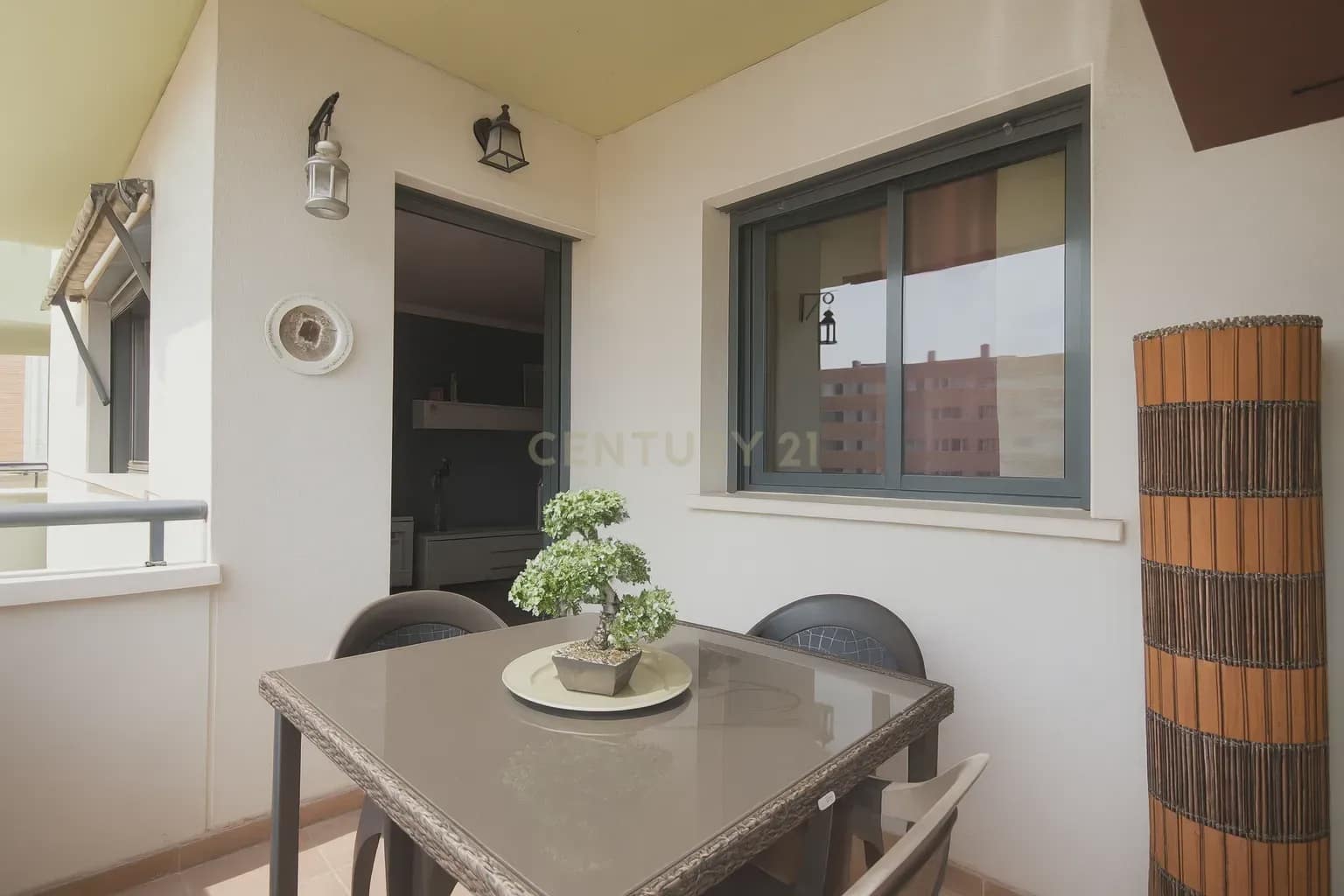 2 soveværelse Lejlighed til salg i Alicante by med swimmingpool - € 295.000 (Ref: 9338759)