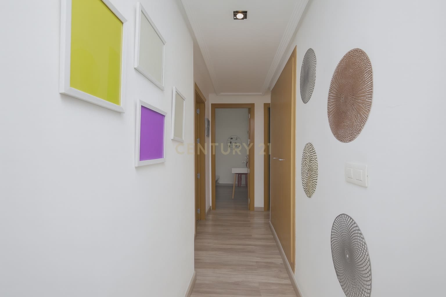 2 soveværelse Lejlighed til salg i Alicante by med swimmingpool - € 295.000 (Ref: 9338759)