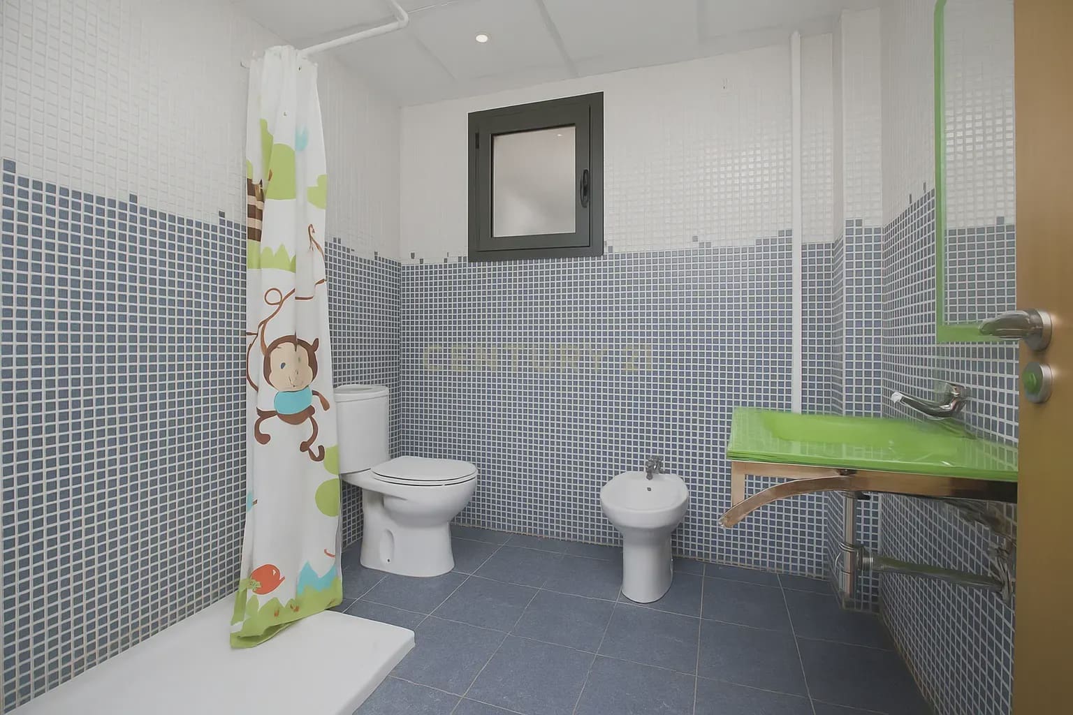 2 soveværelse Lejlighed til salg i Alicante by med swimmingpool - € 295.000 (Ref: 9338759)