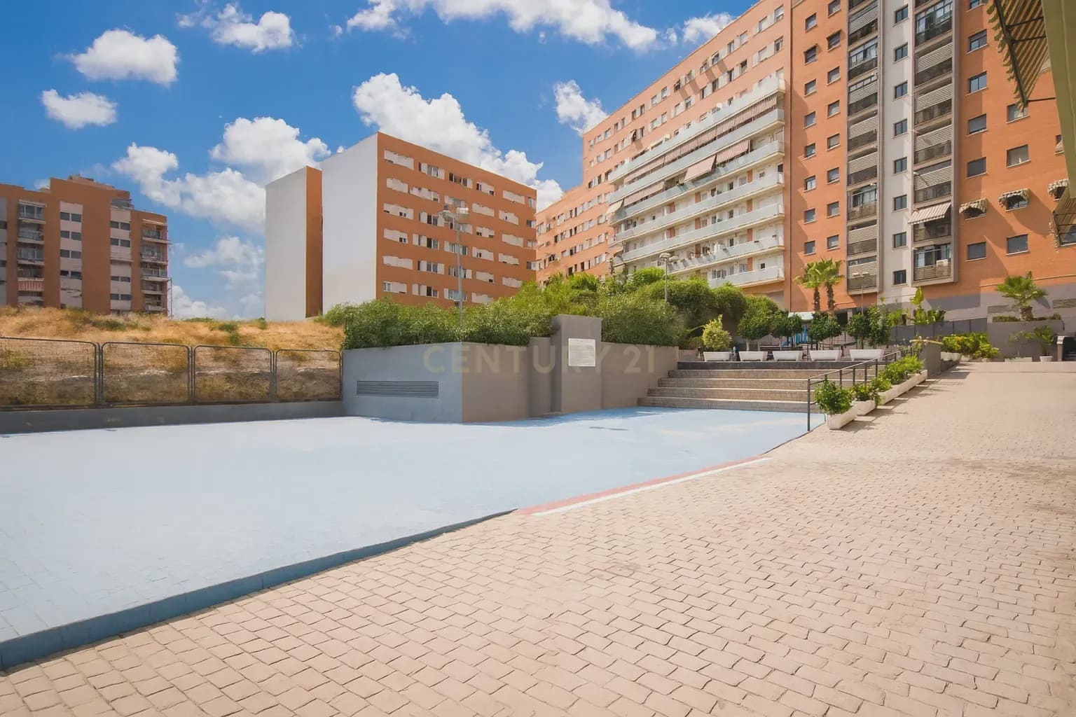 2 soveværelse Lejlighed til salg i Alicante by med swimmingpool - € 295.000 (Ref: 9338759)