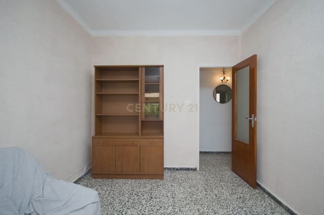4 bedroom Flat for sale in San Vicente / Sant Vicent del Raspeig - € 179,000 (Ref: 9338761)