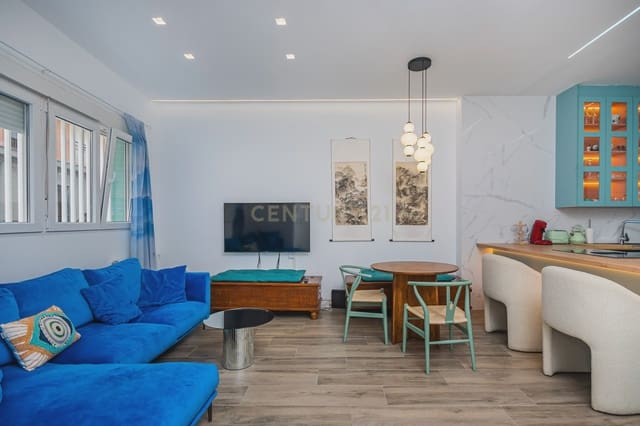 4 bedroom Townhouse for sale in Carolinas Bajas, Alicante / Alacant city - € 595,000 (Ref: 9343048)