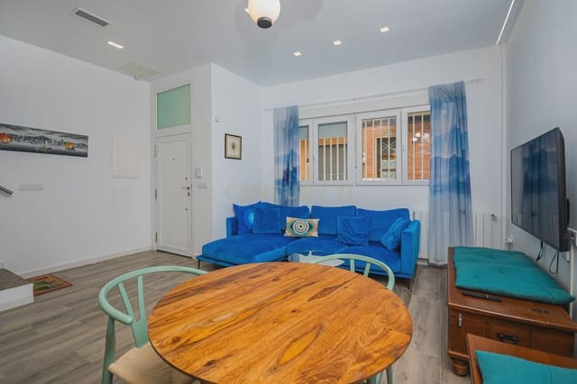 4 bedroom Townhouse for sale in Carolinas Bajas, Alicante / Alacant city - € 595,000 (Ref: 9343048)