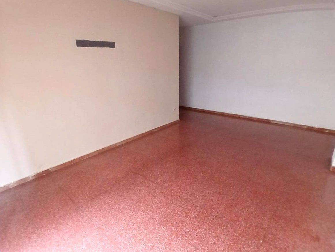 Piso de 4 habitaciones en Elche / Elx en venta - 139.000 € (Ref: 9592256)