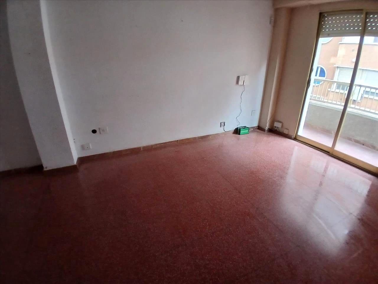 Piso de 4 habitaciones en Elche / Elx en venta - 139.000 € (Ref: 9592256)