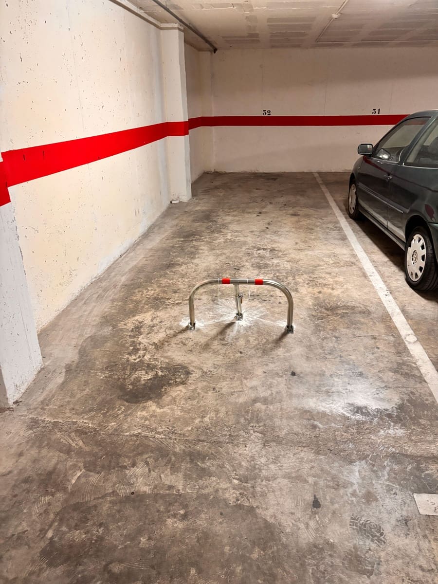 Autotalli myytävänä paikassa Alicante kaupunki - 16 552 € (Ref: 9592257)