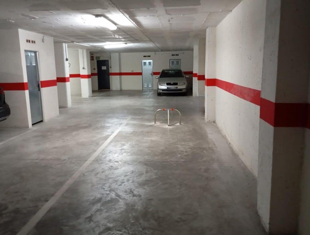 Autotalli myytävänä paikassa Alicante kaupunki - 16 552 € (Ref: 9592259)