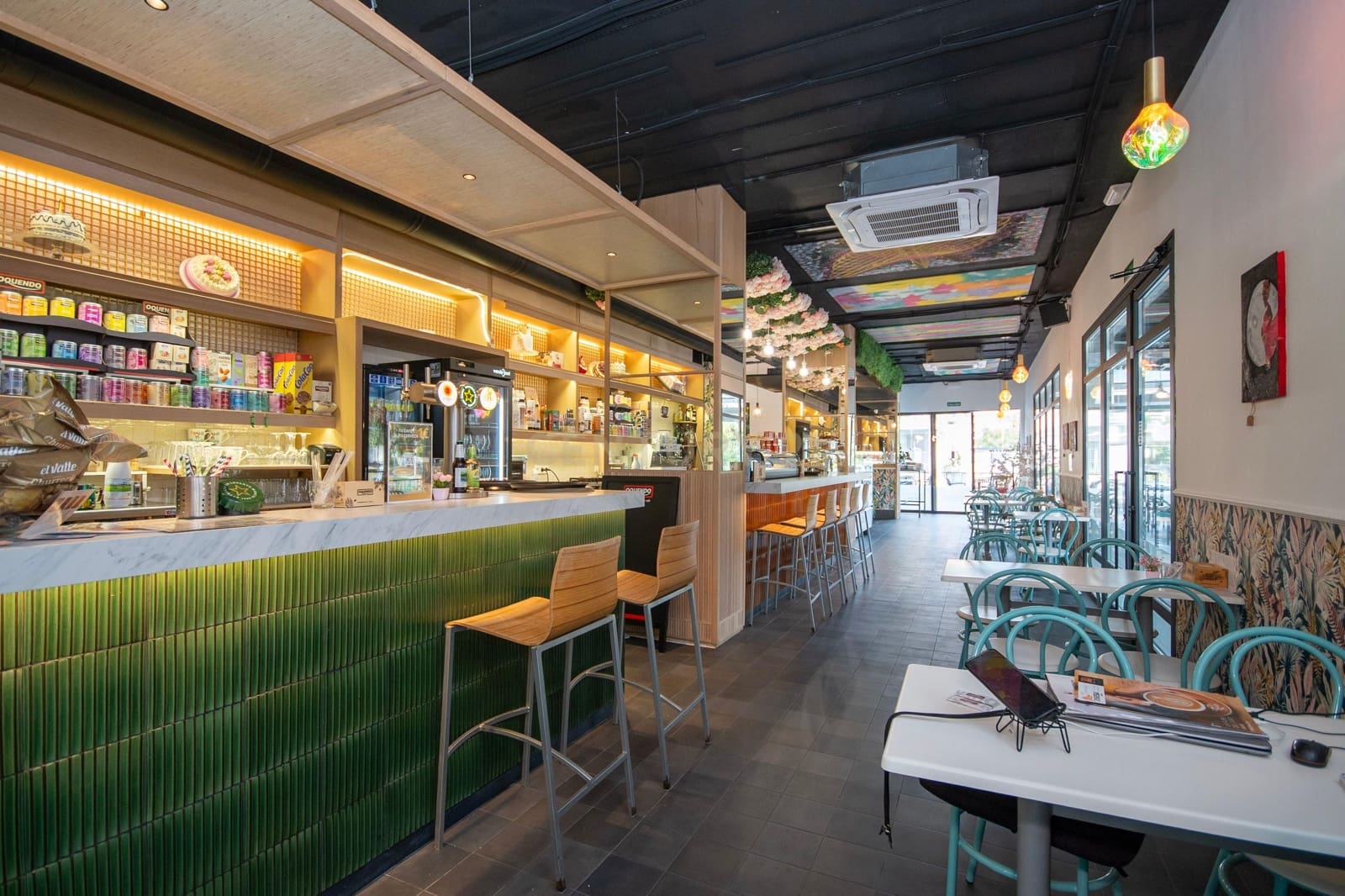 Commercieel te koop in Alicante stad - € 250.000 (Ref: 9592260)