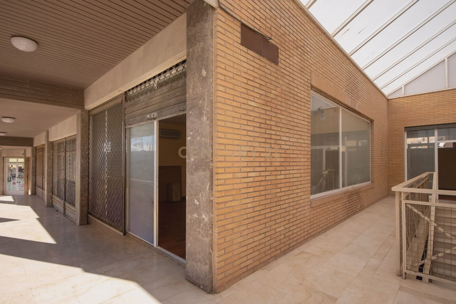 Commerciale in vendita in Alicante citta - 145.000 € (Rif: 9592261)